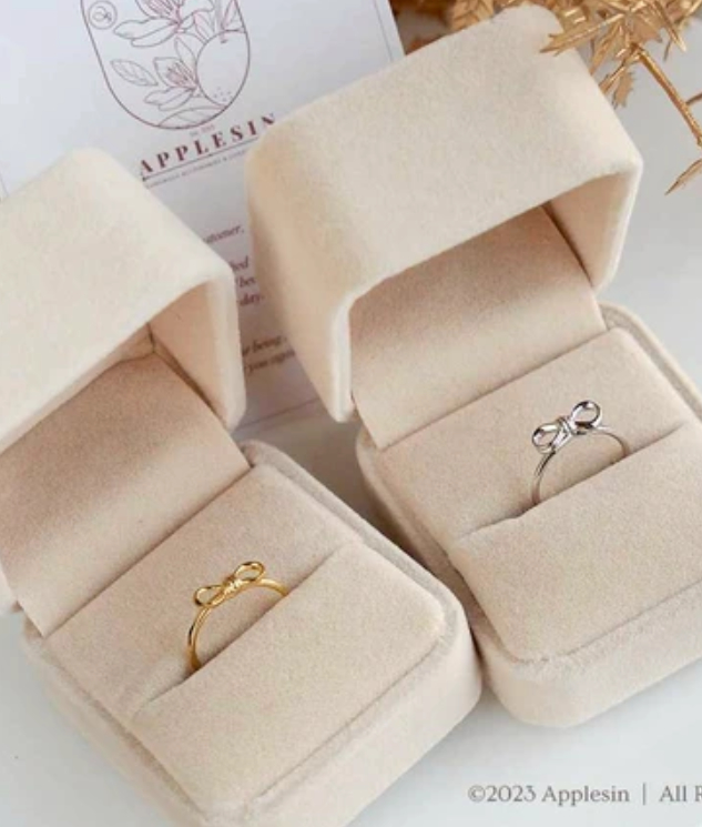 Infinity Ribbon Ring